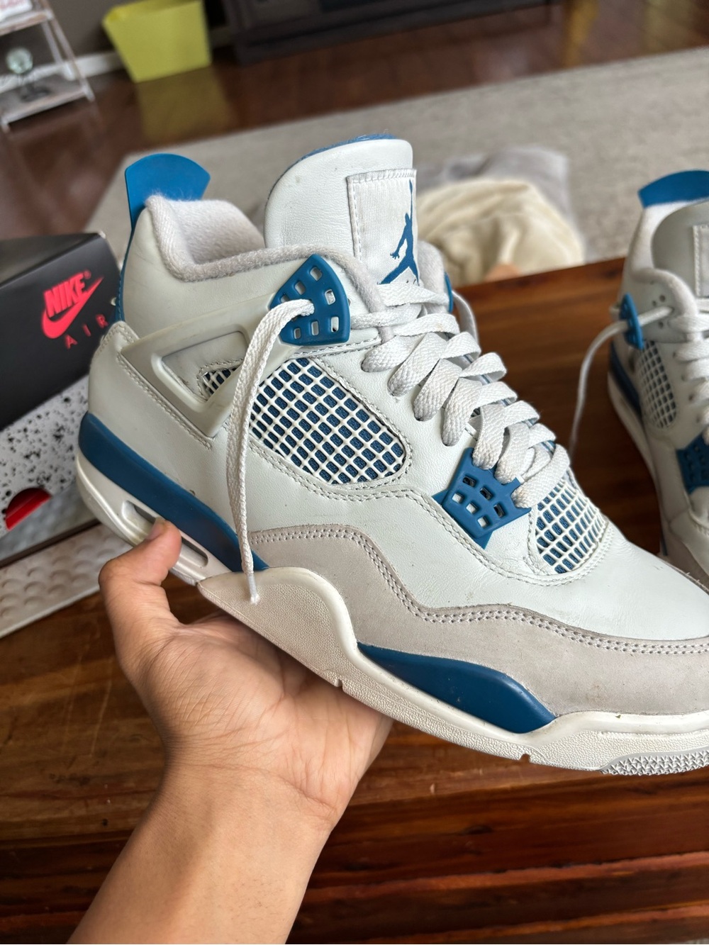Jordan 4 military blue size 9